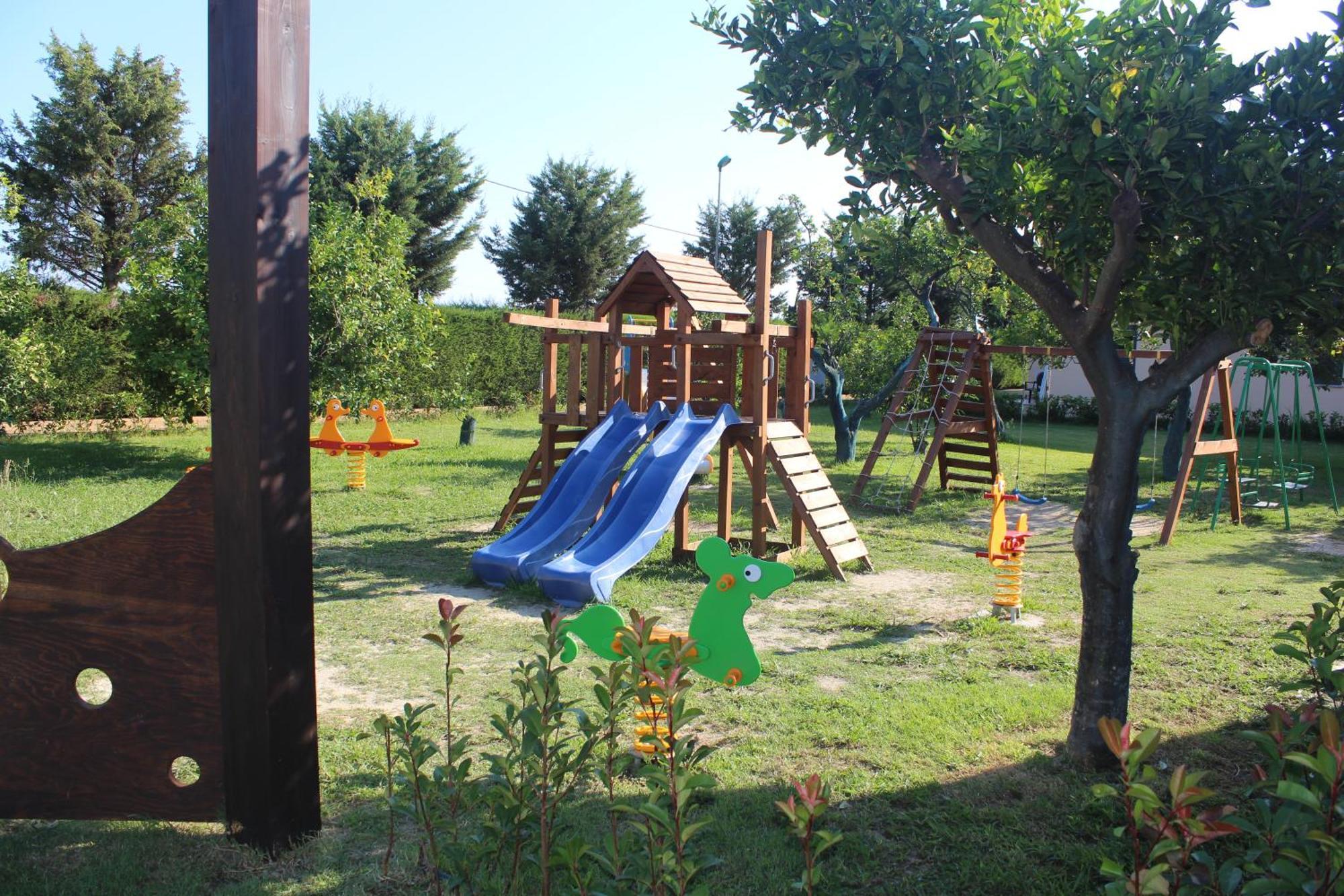 Club Esse Aquilia Beach Village Badolato Marina Bagian luar foto